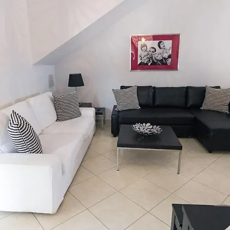 Aria Apts 100 M From The By Posarellivillas Semesterbostad Kolimvarion