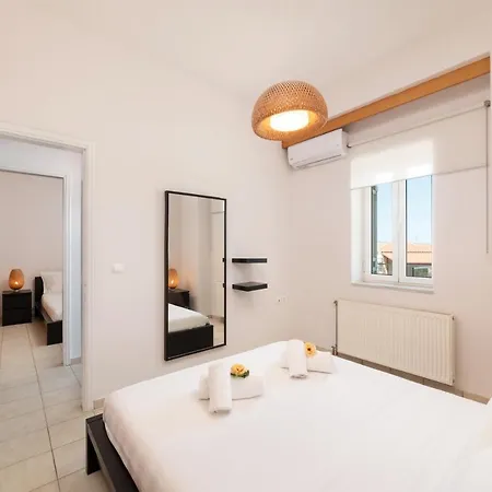 Aria Apts 100 M From The By Posarellivillas