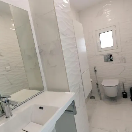 Aria Apts 100 M From The By Posarellivillas Nyaraló