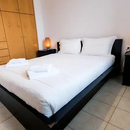 Aria Apts 100 M From The By Posarellivillas